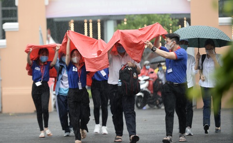 Thi tốt nghiệp THPT 2020: Những sự trợ giúp đặc biệt - Ảnh 2. Thi tốt nghiệp THPT 2020: Những sự trợ giúp đặc biệt - Ảnh 2.