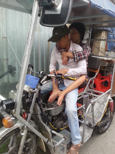 Nương tựa nhau để sống - Ảnh 1. Nương tựa nhau để sống - Ảnh 1.