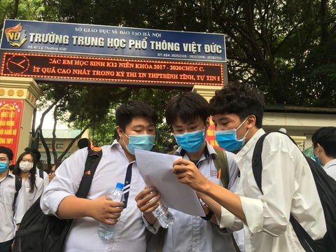 Đáp án chính thức môn vật lý kỳ thi tốt nghiệp THPT 2020 - Ảnh 1. Đáp án chính thức môn vật lý kỳ thi tốt nghiệp THPT 2020 - Ảnh 1.