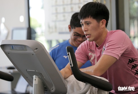 Đình Trọng âm thầm đi mổ, nghỉ thi đấu hết năm 2020 - Ảnh 1. Đình Trọng âm thầm đi mổ, nghỉ thi đấu hết năm 2020 - Ảnh 1.