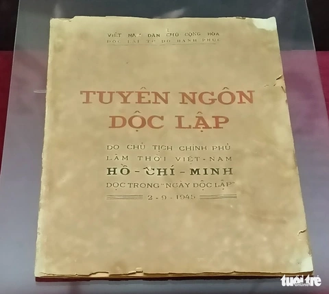 Thêm nhận thức về 6 chữ ‘Độc lập - Tự do - Hạnh phúc’ trong Quốc hiệu Việt Nam - Ảnh 2. Thêm nhận thức về 6 chữ ‘Độc lập - Tự do - Hạnh phúc’ trong Quốc hiệu Việt Nam - Ảnh 2.