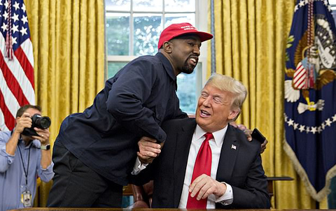 Kanye West phủ nhận Đảng Cộng hòa chi tiền anh tranh cử tổng thống: Tôi còn giàu hơn cả Trump! - Ảnh 2. Kanye West phủ nhận Đảng Cộng hòa chi tiền anh tranh cử tổng thống: Tôi còn giàu hơn cả Trump! - Ảnh 2.