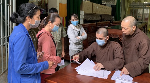 Chùa Kỳ Quang 2: 190 hũ tro cốt được thân nhân nhận diện thành công - Ảnh 1. Chùa Kỳ Quang 2: 190 hũ tro cốt được thân nhân nhận diện thành công - Ảnh 1.