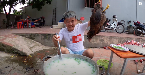 Ăn tươi nuốt sống rồi mượn danh văn hóa ẩm thực để câu view? - Ảnh 4. Ăn tươi nuốt sống rồi mượn danh văn hóa ẩm thực để câu view? - Ảnh 4.