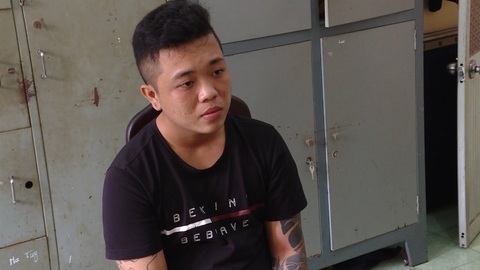 Bắt nhóm thanh niên thu tiền bảo kê tài xế xe đông lạnh - Ảnh 2. Bắt nhóm thanh niên thu tiền bảo kê tài xế xe đông lạnh - Ảnh 2.