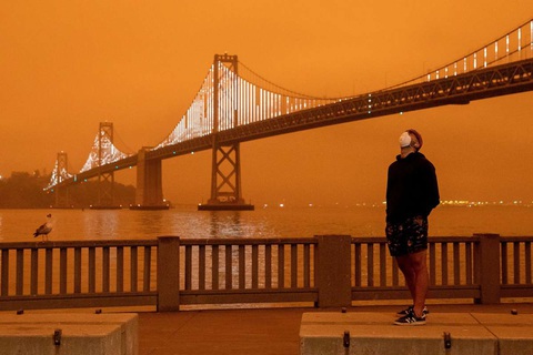 Bầu trời vùng Bay Area, California rực màu cam lửa - Ảnh 1. Bầu trời vùng Bay Area, California rực màu cam lửa - Ảnh 1.