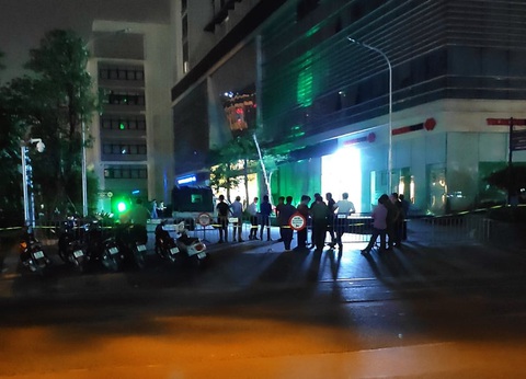 Đôi nam nữ rơi từ tầng cao chung cư để lại mẩu giấy xin hiến tạng - Ảnh 1. Đôi nam nữ rơi từ tầng cao chung cư để lại mẩu giấy xin hiến tạng - Ảnh 1.