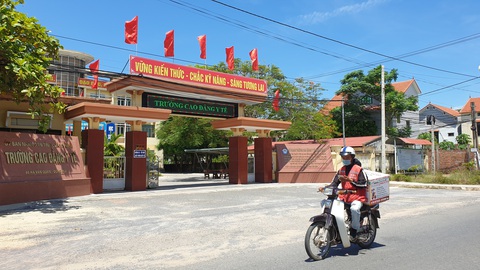Quy trình đào tạo ‘có vấn đề’, hơn trăm học viên bị thu hồi bằng cao đẳng - Ảnh 1. Quy trình đào tạo ‘có vấn đề’, hơn trăm học viên bị thu hồi bằng cao đẳng - Ảnh 1.