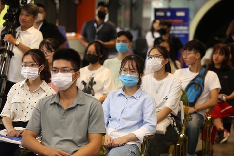Khởi động chương trình Kỹ năng quản lý tài chính 2020 cho sinh viên cả nước - Ảnh 1. Khởi động chương trình Kỹ năng quản lý tài chính 2020 cho sinh viên cả nước - Ảnh 1.
