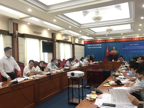 Vi phạm hành chính phổ biến nhưng xử lý còn luẩn quẩn, bế tắc - Ảnh 1. Vi phạm hành chính phổ biến nhưng xử lý còn luẩn quẩn, bế tắc - Ảnh 1.