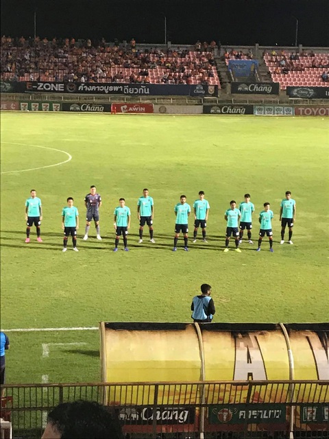 Trở lại bắt chính, Văn Lâm cứu thua ngoạn mục trên vạch vôi cho Muangthong United - Ảnh 2. Trở lại bắt chính, Văn Lâm cứu thua ngoạn mục trên vạch vôi cho Muangthong United - Ảnh 2.