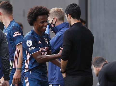 Tân binh Willian lập cú đúp kiến tạo, Arsenal thắng dễ ngày khai mạc Premier League - Ảnh 5. Tân binh Willian lập cú đúp kiến tạo, Arsenal thắng dễ ngày khai mạc Premier League - Ảnh 5.