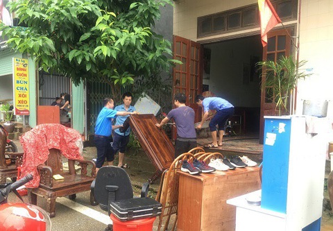 Mưa lũ tạo ra hố sụt rộng gần 40m, sâu khoảng 20m tại Hà Giang - Ảnh 8. Mưa lũ tạo ra hố sụt rộng gần 40m, sâu khoảng 20m tại Hà Giang - Ảnh 8.