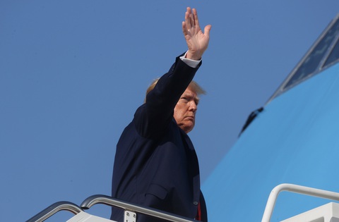 Chiến dịch tái tranh cử của Tổng thống Trump lo thiếu tiền - Ảnh 1. Chiến dịch tái tranh cử của Tổng thống Trump lo thiếu tiền - Ảnh 1.
