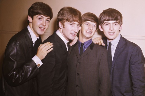 The Beatles: Trùm cuối mà Taylor Swift, Justin Bieber, BTS luôn thèm đánh bại - Ảnh 1. The Beatles: Trùm cuối mà Taylor Swift, Justin Bieber, BTS luôn thèm đánh bại - Ảnh 1.