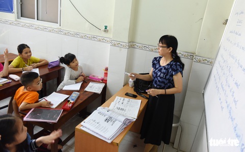 Chùa ở TP.HCM 10 năm dạy miễn phí 6 ngoại ngữ - Ảnh 6. Chùa ở TP.HCM 10 năm dạy miễn phí 6 ngoại ngữ - Ảnh 6.