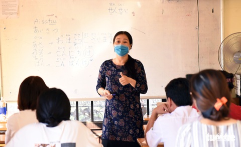 Chùa ở TP.HCM 10 năm dạy miễn phí 6 ngoại ngữ - Ảnh 3. Chùa ở TP.HCM 10 năm dạy miễn phí 6 ngoại ngữ - Ảnh 3.