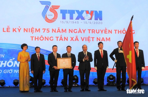 Thông tấn xã Việt Nam nhận Huân chương Lao động hạng nhất - Ảnh 1. Thông tấn xã Việt Nam nhận Huân chương Lao động hạng nhất - Ảnh 1.