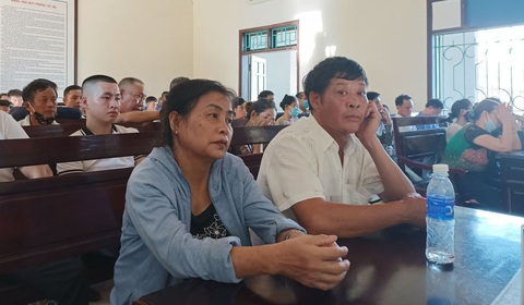 Vụ 39 người Việt chết ở Anh: 4 bị cáo lãnh án tù giam - Ảnh 2. Vụ 39 người Việt chết ở Anh: 4 bị cáo lãnh án tù giam - Ảnh 2.