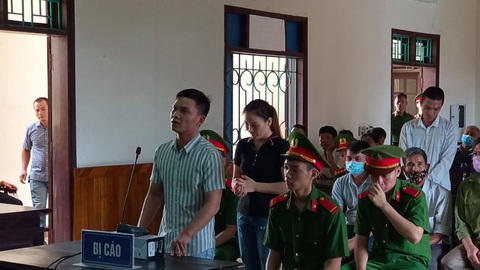 Vụ 39 người Việt chết ở Anh: 4 bị cáo lãnh án tù giam - Ảnh 1. Vụ 39 người Việt chết ở Anh: 4 bị cáo lãnh án tù giam - Ảnh 1.