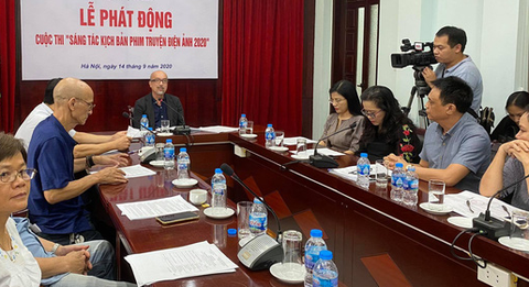 Sáng tác kịch bản phim: Nếu thấy hay, đừng sợ nhạy cảm mà vội gạt đi... - Ảnh 2. Sáng tác kịch bản phim: Nếu thấy hay, đừng sợ nhạy cảm mà vội gạt đi... - Ảnh 2.