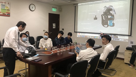Mũ chống COVID-19 của học sinh Việt giành giải vàng thi đổi mới sáng tạo quốc tế - Ảnh 1. Mũ chống COVID-19 của học sinh Việt giành giải vàng thi đổi mới sáng tạo quốc tế - Ảnh 1.