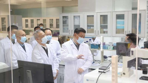 Trung Quốc sẽ ưu tiên tiêm vắc xin COVID-19 cho nhân viên y tế tuyến đầu - Ảnh 1. Trung Quốc sẽ ưu tiên tiêm vắc xin COVID-19 cho nhân viên y tế tuyến đầu - Ảnh 1.