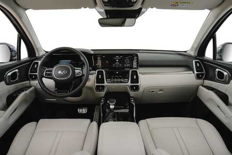 KIA Sorento All New ra mắt, thiết kế hoàn toàn mới, giá 1,1 tỉ đồng/chiếc - Ảnh 4. KIA Sorento All New ra mắt, thiết kế hoàn toàn mới, giá 1,1 tỉ đồng/chiếc - Ảnh 4.