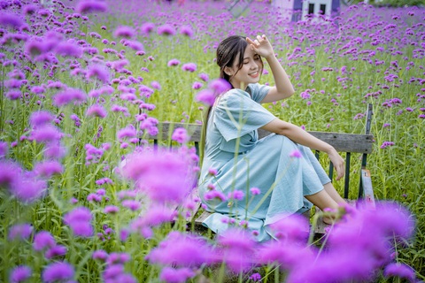 Cánh đồng hoa oải hương thảo đầu tiên tại Hà Nội hút hồn du khách - Ảnh 6. Cánh đồng hoa oải hương thảo đầu tiên tại Hà Nội hút hồn du khách - Ảnh 6.