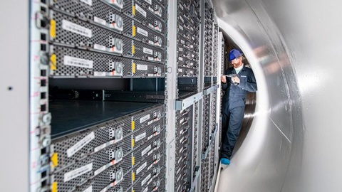 Vớt trung tâm dữ liệu từ đáy biển, Microsoft bất ngờ với những gì bên trong - Ảnh 2. Vớt trung tâm dữ liệu từ đáy biển, Microsoft bất ngờ với những gì bên trong - Ảnh 2.