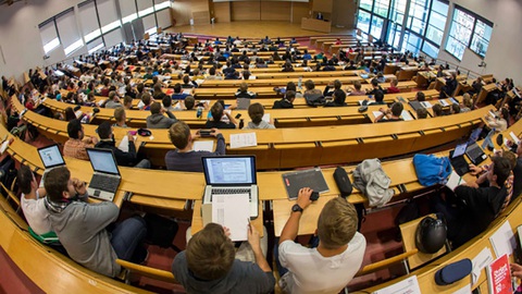 sinh viên tham dự lớp học tại trường đại học potsdam - ảnh dpa 1(read-only) sinh viên tham dự lớp học tại trường đại học potsdam - ảnh dpa 1(read-only)