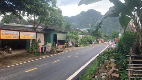 Truy bắt con nghiện đâm chết công an xã trong lúc tháo chạy - Ảnh 1. Truy bắt con nghiện đâm chết công an xã trong lúc tháo chạy - Ảnh 1.