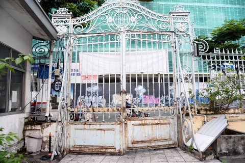 Bảo tàng Mỹ thuật TP.HCM bị lún nứt do cao ốc to thi công gần bên - Ảnh 5. Bảo tàng Mỹ thuật TP.HCM bị lún nứt do cao ốc to thi công gần bên - Ảnh 5.