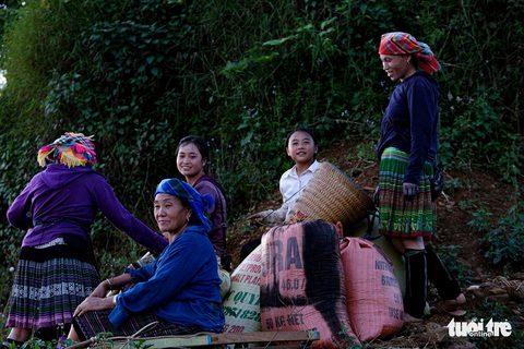 Đuổi theo mặt trời ngắm ruộng bậc thang đẹp như tranh vẽ - Ảnh 12. Đuổi theo mặt trời ngắm ruộng bậc thang đẹp như tranh vẽ - Ảnh 12.