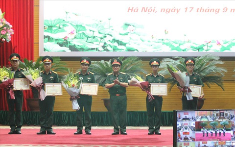 Dân vận trong quân đội cần trọng dân, có trách nhiệm với dân - Ảnh 1. Dân vận trong quân đội cần trọng dân, có trách nhiệm với dân - Ảnh 1.