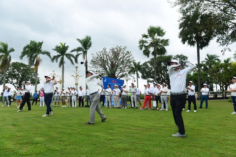 Giải Golf for Start-up 2020: Các golfer vượt qua khó khăn về thời tiết - Ảnh 18. Giải Golf for Start-up 2020: Các golfer vượt qua khó khăn về thời tiết - Ảnh 18.
