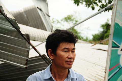 Nhà cửa tan hoang nơi tâm bão số 5 đi qua - Ảnh 4. Nhà cửa tan hoang nơi tâm bão số 5 đi qua - Ảnh 4.