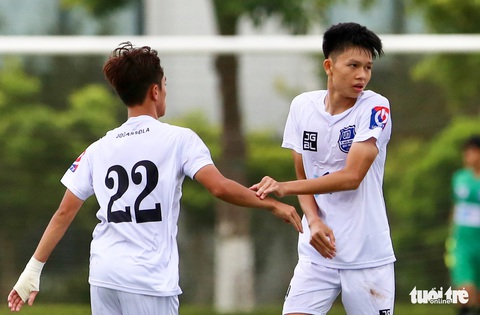 Đàn em Xuân Trường đá phạt góc ghi bàn ở ngày khai màn VCK U17 quốc gia 2020 - Ảnh 2. Đàn em Xuân Trường đá phạt góc ghi bàn ở ngày khai màn VCK U17 quốc gia 2020 - Ảnh 2.