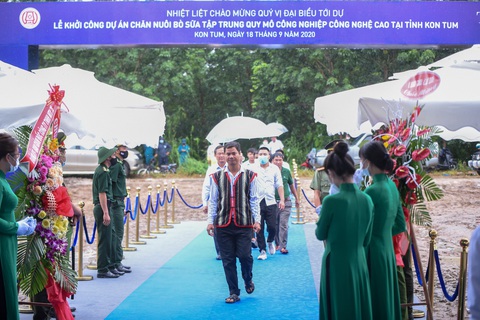 Dự án bò sữa lớn nhất Tây Nguyên đồng hành cùng nông dân vùng biên giới - Ảnh 2. Dự án bò sữa lớn nhất Tây Nguyên đồng hành cùng nông dân vùng biên giới - Ảnh 2.