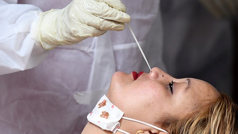 Xét nghiệm tìm virus corona qua nước bọt đáng tin cậy không? - Ảnh 2. Xét nghiệm tìm virus corona qua nước bọt đáng tin cậy không? - Ảnh 2.