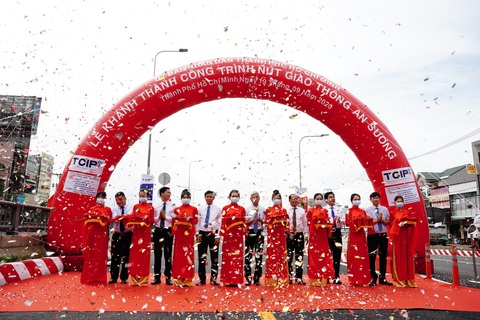 TP.HCM khánh thành nút giao thông An Sương, giải tỏa ùn tắc cửa ngõ Tây Bắc - Ảnh 2. TP.HCM khánh thành nút giao thông An Sương, giải tỏa ùn tắc cửa ngõ Tây Bắc - Ảnh 2.