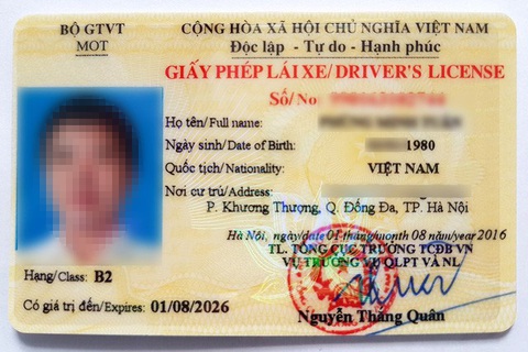 Chính phủ: Đồng ý giấy phép lái xe có 12 điểm/năm, vi phạm bị trừ hết điểm phải thi lại - Ảnh 1. Chính phủ: Đồng ý giấy phép lái xe có 12 điểm/năm, vi phạm bị trừ hết điểm phải thi lại - Ảnh 1.