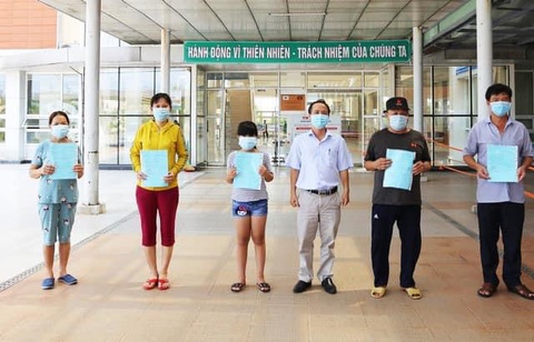 Thêm 1 ca COVID-19 từ Nga về, cấp giấy chứng nhận cho người đi nước ngoài - Ảnh 1. Thêm 1 ca COVID-19 từ Nga về, cấp giấy chứng nhận cho người đi nước ngoài - Ảnh 1.