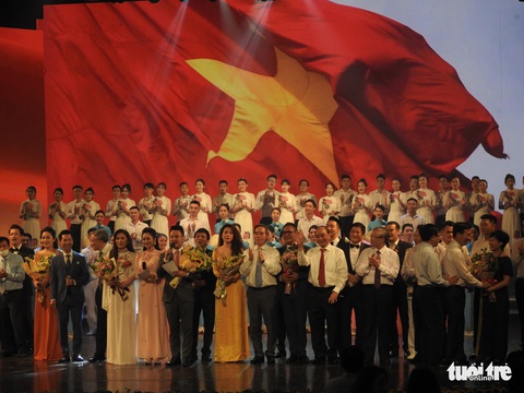 Tổ quốc tôi chưa đẹp thế bao giờ - Ảnh 1. Tổ quốc tôi chưa đẹp thế bao giờ - Ảnh 1.