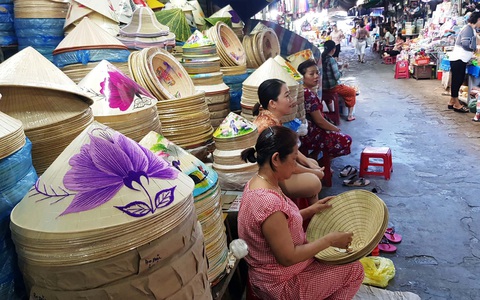 Thăng trầm chiếc nón Việt - Ảnh 5. Thăng trầm chiếc nón Việt - Ảnh 5.