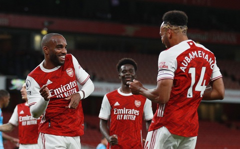 Arsenal suýt khóc hận ở sân nhà nhưng vẫn có trận thắng thứ 2 liên tiếp - Ảnh 1. Arsenal suýt khóc hận ở sân nhà nhưng vẫn có trận thắng thứ 2 liên tiếp - Ảnh 1.
