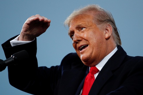 Ông Trump tuần tới sẽ đề cử một phụ nữ thay cố thẩm phán Ruth Ginsburg - Ảnh 1. Ông Trump tuần tới sẽ đề cử một phụ nữ thay cố thẩm phán Ruth Ginsburg - Ảnh 1.
