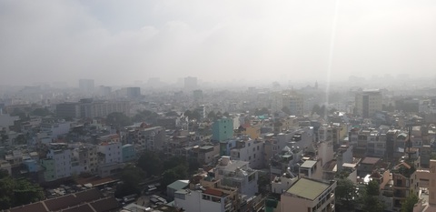 TP.HCM sương sớm lãng đãng như Đà Lạt - Ảnh 5. TP.HCM sương sớm lãng đãng như Đà Lạt - Ảnh 5.