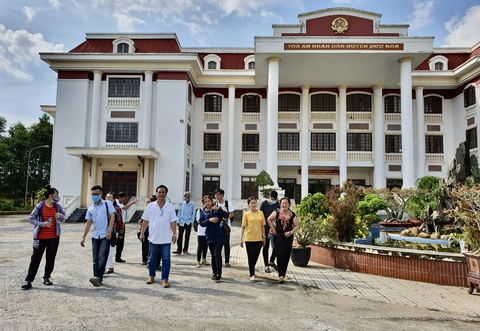 Đại học Tân Tạo lại thua kiện, phải trả học phí thu vượt cho sinh viên - Ảnh 1. Đại học Tân Tạo lại thua kiện, phải trả học phí thu vượt cho sinh viên - Ảnh 1.