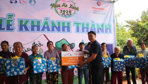 Tôn Đông Á và dấu ấn trên những con đường xanh - Ảnh 6. Tôn Đông Á và dấu ấn trên những con đường xanh - Ảnh 6.